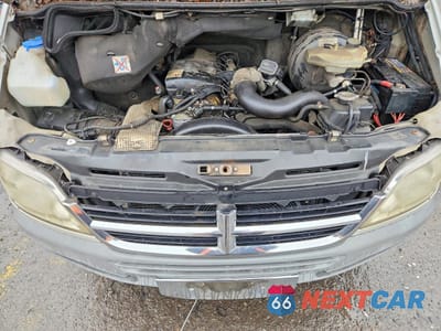Zdjęcie 12 z 13 samochodu: 2005 DODGE SPRINTER 2500 DELIVERY VAN VIN:WD0PD644055803606 - miniatura