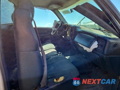 Zdjęcie 10 z 12 samochodu: 2001 CHEVROLET SILVERADO C2500 HEAVY DUTY VIN:1GCHC24U41E345992 - miniatura