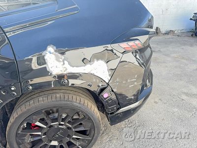 Zdjęcie 14 z 14 samochodu: 2026 BMW XM LABEL VIN:5YM33CS02T9283592 - miniatura