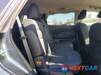 Zdjęcie 11 z 12 samochodu: 2025 NISSAN PATHFINDER S VIN:5N1DR3AC2SC228239 - miniatura