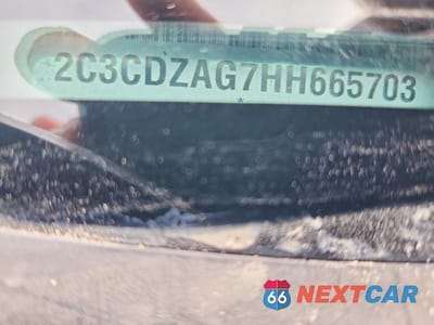 Zdjęcie 13 z 13 samochodu: 2017 DODGE CHALLENGER SXT VIN:2C3CDZAG7HH665703 - miniatura