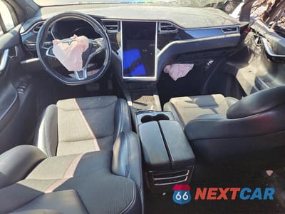 Zdjęcie 8 z 14 samochodu: 2018 TESLA MODEL X VIN:5YJXCBE23JF090047 - miniatura