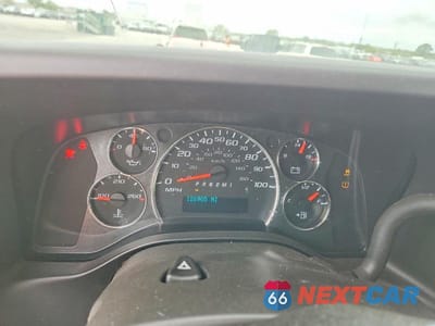 Zdjęcie 9 z 13 samochodu: 2020 CHEVROLET EXPRESS 2500 CARGO UTILITY / SERVICE VAN VIN:1GCWGAFP7L1152243 - miniatura