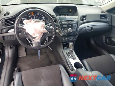 Zdjęcie 8 z 12 samochodu: 2013 ACURA ILX 20 VIN:19VDE1F32DE000453 - miniatura