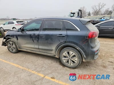 Drugie zdjęcie samochodu z przodu: 2021 KIA NIRO EV EX PREMIUM VIN:KNDCE3LGXM5099122 - miniatura