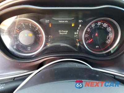 Zdjęcie 9 z 13 samochodu: 2016 DODGE CHALLENGER SXT VIN:2C3CDZAGXGH290355 - miniatura