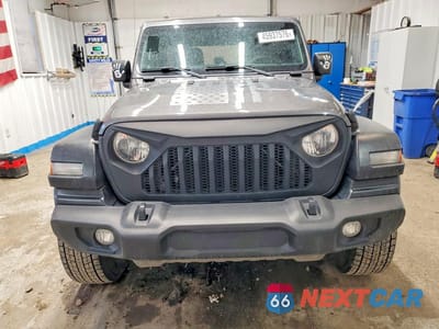 Piąte zdjęcie samochodu w środku: 2018 JEEP WRANGLER UNLIMITED SPORT VIN:1C4HJXDG3JW274453 - miniatura