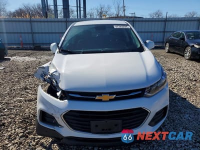 Piąte zdjęcie samochodu w środku: 2020 CHEVROLET TRAX LS VIN:3GNCJKSBXLL114171 - miniatura