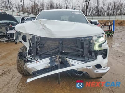 Piąte zdjęcie samochodu w środku: 2024 CHEVROLET SILVERADO K1500 LT VIN:1GCUDDED1RZ107611 - miniatura
