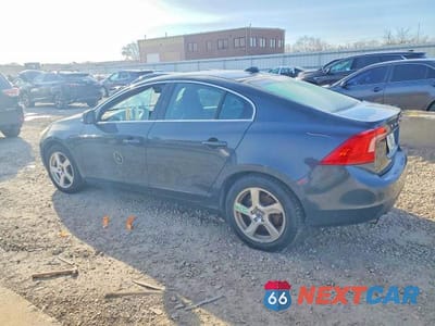 Drugie zdjęcie samochodu z przodu: 2012 VOLVO S60 T5 VIN:YV1622FS7C2144625 - miniatura