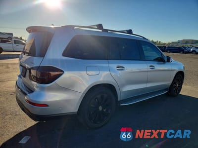 Trzecie zdjęcie samochodu z tyłu: 2018 MERCEDES-BENZ GLS 450 4MATIC VIN:4JGDF6EEXJB166342 - miniatura