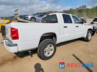 Trzecie zdjęcie samochodu z tyłu: 2010 DODGE DAKOTA SXT VIN:1D7CE3GK0AS217311 - miniatura