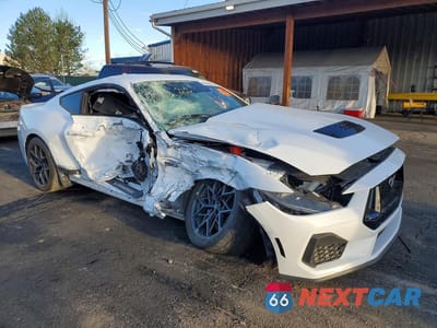 Czwarte zdjęcie samochodu z boku: 2024 FORD MUSTANG GT VIN:1FA6P8CF5R5410397 - miniatura