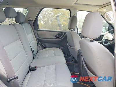 Zdjęcie 11 z 13 samochodu: 2005 FORD ESCAPE XLT VIN:1FMCU931X5KC90572 - miniatura