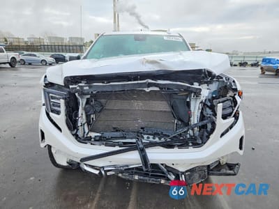 Piąte zdjęcie samochodu w środku: 2025 GMC SIERRA K1500 DENALI VIN:3GTUUGED2SG191834 - miniatura