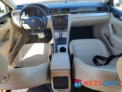 Zdjęcie 8 z 12 samochodu: 2019 VOLKSWAGEN PASSAT WOLFSBURG VIN:1VWLA7A34KC010069 - miniatura
