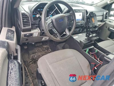 Zdjęcie 8 z 14 samochodu: 2020 FORD F550 SUPER DUTY VIN:1FDUF5GN5LDA08215 - miniatura