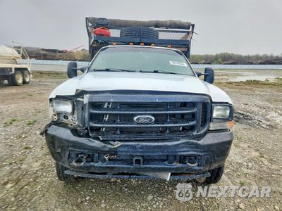 Piąte zdjęcie samochodu w środku: 2003 FORD F550 SUPER DUTY VIN:1FDAF56PX3EB92745 - miniatura
