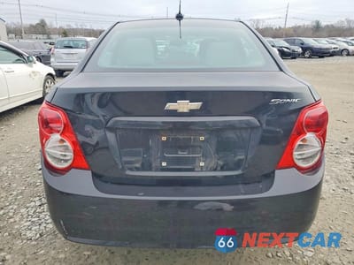 Zdjęcie 6 z 12 samochodu: 2015 CHEV SONIC LS VIN:1G1JA5SH0F4167440 - miniatura