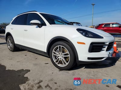 Czwarte zdjęcie samochodu z boku: 2021 PORSCHE CAYENNE VIN:WP1AA2AYXMDA09464 - miniatura