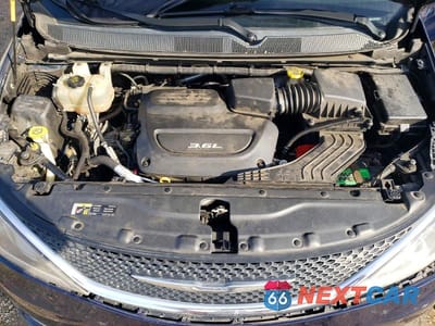 Zdjęcie 12 z 12 samochodu: 2017 CHRYSLER PACIFICA TOURING L VIN:2C4RC1BG3HR538806 - miniatura