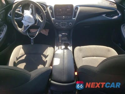 Zdjęcie 8 z 12 samochodu: 2019 CHEVROLET MALIBU VIN:1G1ZD5ST9KF152352 - miniatura