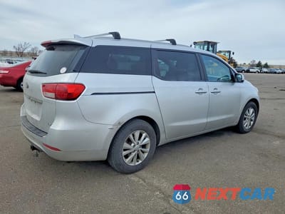 Trzecie zdjęcie samochodu z tyłu: 2015 KIA SEDONA LX VIN:KNDMB5C17F6061123 - miniatura