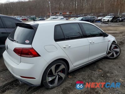 Trzecie zdjęcie samochodu z tyłu: 2021 VOLKSWAGEN GTI S VIN:3VW6T7AUXMM008750 - miniatura