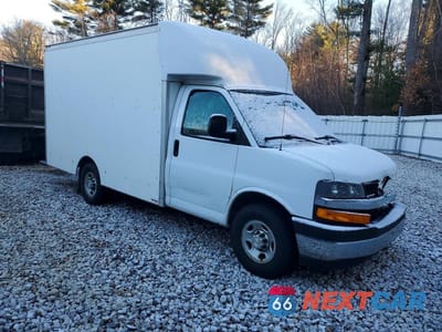 Czwarte zdjęcie samochodu z boku: 2019 CHEVROLET EXPRESS DELIVERY VAN VIN:1GB0GRFG7K1206258 - miniatura