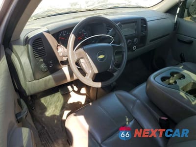 Zdjęcie 8 z 12 samochodu: 2011 CHEVROLET SILVERADO K1500 VIN:1GCNKPEA8BZ283708 - miniatura