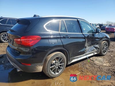 Trzecie zdjęcie samochodu z tyłu: 2018 BMW X1 XDRIVE28I VIN:WBXHT3C38J5L32549 - miniatura