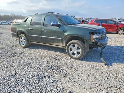 Czwarte zdjęcie samochodu z boku: 2013 CHEVROLET AVALANCHE LTZ VIN:3GNTKGE70DG299682 - miniatura