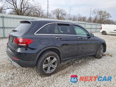 Trzecie zdjęcie samochodu z tyłu: 2022 MERCEDES-BENZ GLC 300 4MATIC VIN:W1N0G8EB3NV383357 - miniatura