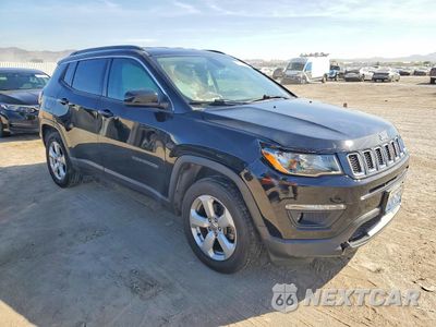 Czwarte zdjęcie samochodu z boku: 2018 JEEP COMPASS LATITUDE VIN:3C4NJDBB1JT199699 - miniatura