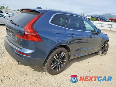 Trzecie zdjęcie samochodu z tyłu: 2020 VOLVO XC60 T6 MOMENTUM VIN:YV4A22RK3L1454768 - miniatura