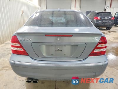 Zdjęcie 6 z 12 samochodu: 2007 MERCEDES-BENZ C 230 VIN:WDBRF52H27F896720 - miniatura
