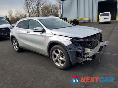Czwarte zdjęcie samochodu z boku: 2019 MERCEDES-BENZ GLA 250 4MATIC VIN:WDCTG4GB7KJ586839 - miniatura