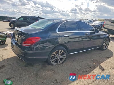 Trzecie zdjęcie samochodu z tyłu: 2015 MERCEDES-BENZ C 300 4MATIC VIN:55SWF4KB8FU089730 - miniatura