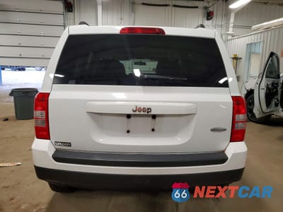 Zdjęcie 6 z 13 samochodu: 2011 JEEP PATRIOT SPORT VIN:1J4NT1GA9BD132326 - miniatura