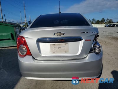 Zdjęcie 6 z 11 samochodu: 2013 CHEVROLET SONIC LT VIN:1G1JC5SBXD4256970 - miniatura