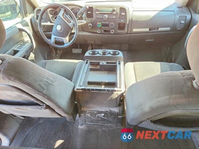 Zdjęcie 8 z 12 samochodu: 2007 CHEVROLET SILVERADO K1500 CREW CAB VIN:2GCEK13M771581175 - miniatura