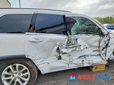 Zdjęcie 11 z 14 samochodu: 2022 JEEP GRAND CHEROKEE LAREDO E VIN:1C4RJEAGXNC154993 - miniatura