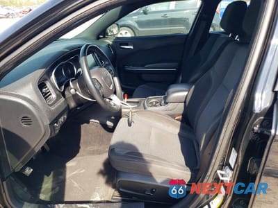 Zdjęcie 7 z 11 samochodu: 2016 DODGE CHARGER SXT VIN:2C3CDXHG6GH186620 - miniatura