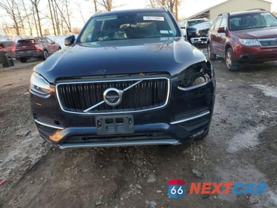 Piąte zdjęcie samochodu w środku: 2017 VOLVO XC90 T6 VIN:YV4A22PK3H1141780 - miniatura