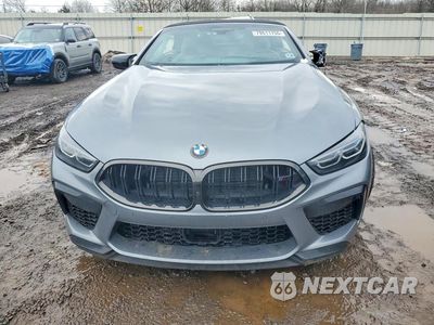 Piąte zdjęcie samochodu w środku: 2024 BMW M8 VIN:WBSDZ0C06RCP13346 - miniatura