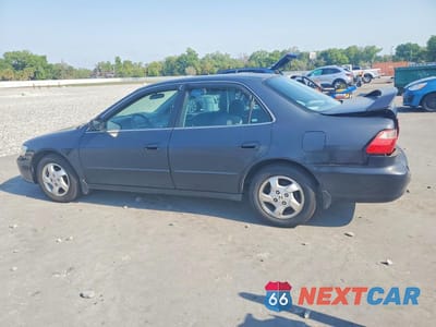 Drugie zdjęcie samochodu z przodu: 1998 HONDA ACCORD EX VIN:1HGCG5659WA058668 - miniatura