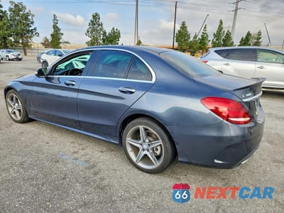 Drugie zdjęcie samochodu z przodu: 2015 MERCEDES-BENZ C 300 4MATIC VIN:55SWF4KB2FU023657 - miniatura