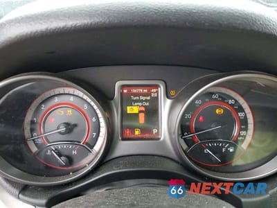 Zdjęcie 9 z 13 samochodu: 2019 DODGE JOURNEY CROSSROAD VIN:3C4PDCGG1KT783150 - miniatura