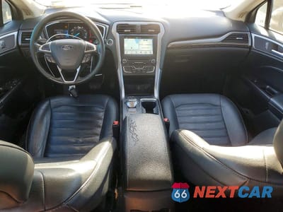 Zdjęcie 8 z 12 samochodu: 2017 FORD FUSION SE VIN:3FA6P0HD9HR222194 - miniatura