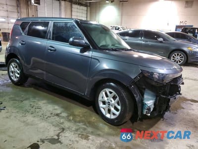 Czwarte zdjęcie samochodu z boku: 2023 KIA SOUL LX VIN:KNDJ23AU7P7885591 - miniatura